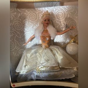 2000 Holiday celebration Barbie